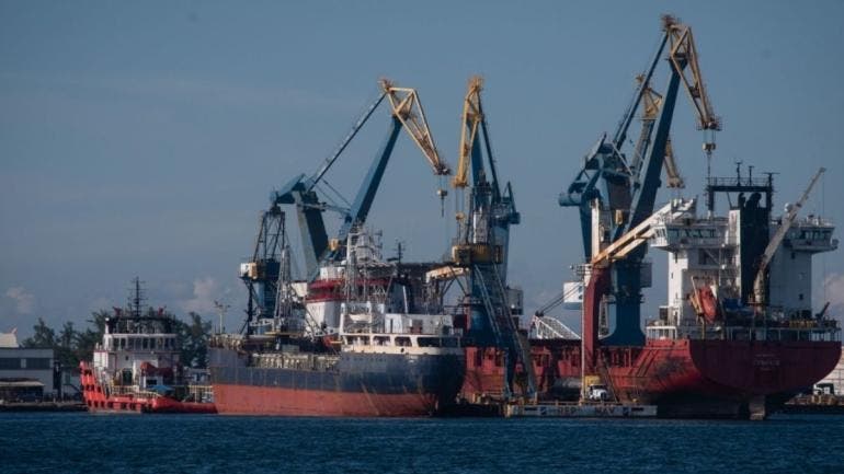 Senadores impugnan ante SCJN control de puertos por parte de la Semar