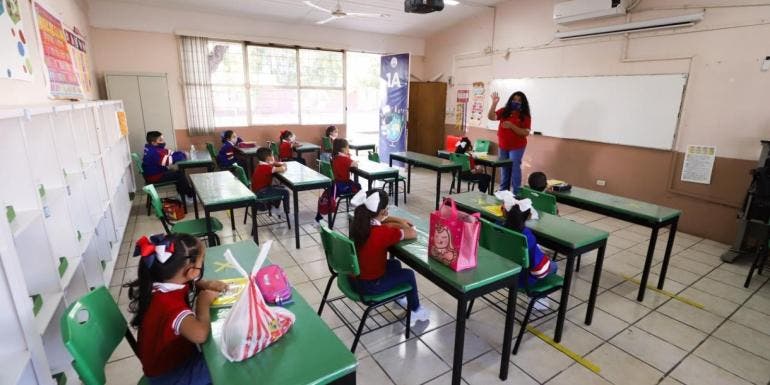 'El regreso a clases no puede darse por decreto' critica Coparmex