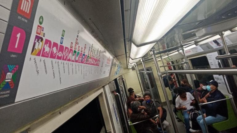 “Hoy todas juntas”: movilización trans en Metro CDMX por derechos. 