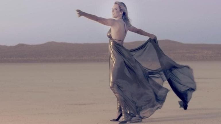 Toda la fastuosidad y frivolidad de la “ciudad de los sueños” sedujo a la cubano-rusa Ilza Ponko para crear Hollywood.