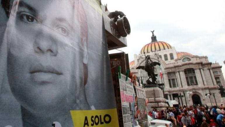 A 30 años del revolucionario disco en Bellas Artes, Juan Gabriel 'vive'
