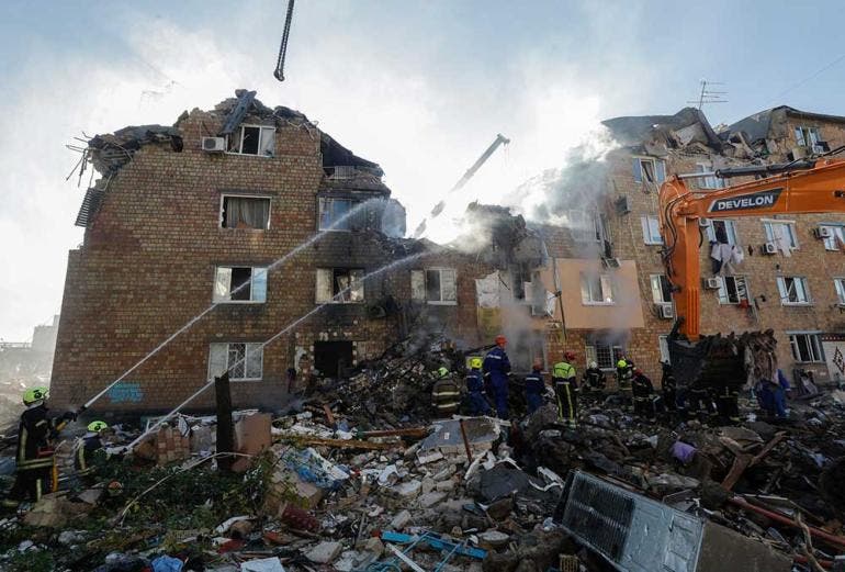 Noche de terror en Kiev: Drones rusos matan a 18 civiles y dañan sede de la UE