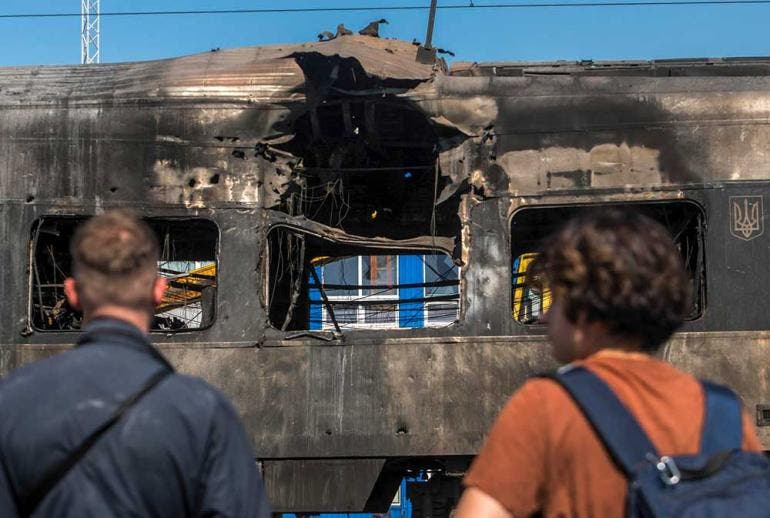 Noche de terror en Kiev: Drones rusos matan a 18 civiles y dañan sede de la UE