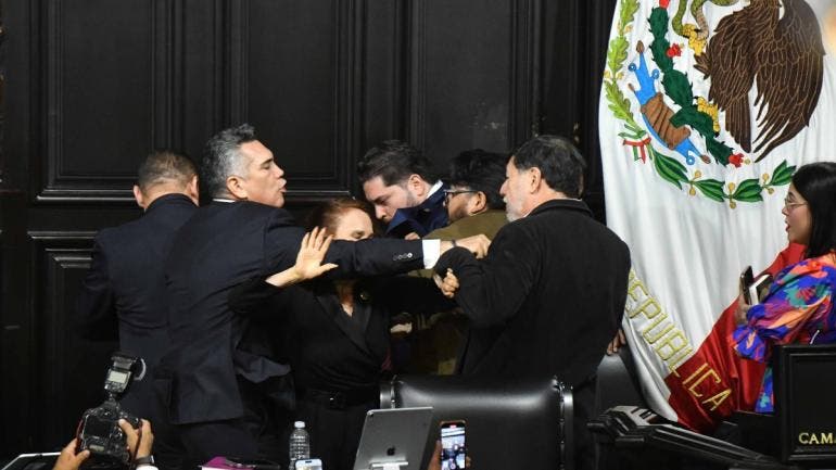 MP llega Senado pleito Norona Alito