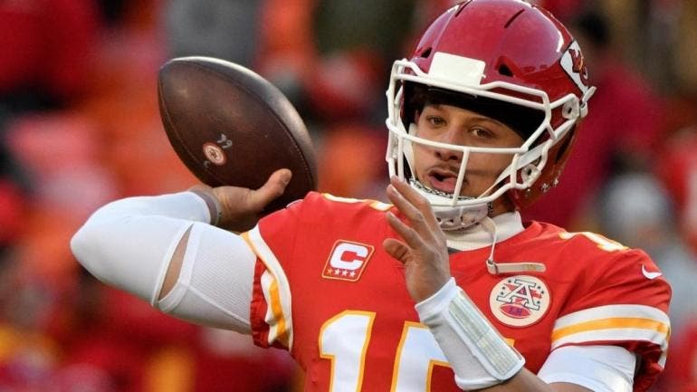 Patrick Mahomes sufrió una conmoción en el triunfo de Chiefs sobre Browns para avanzar a la final de la Conferencia Americana