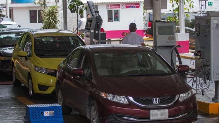 Reanudan servicio de verificación vehicular del primer semestre de 2021