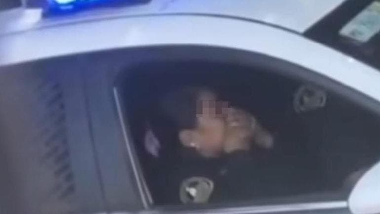 policía patrulla video sexual
