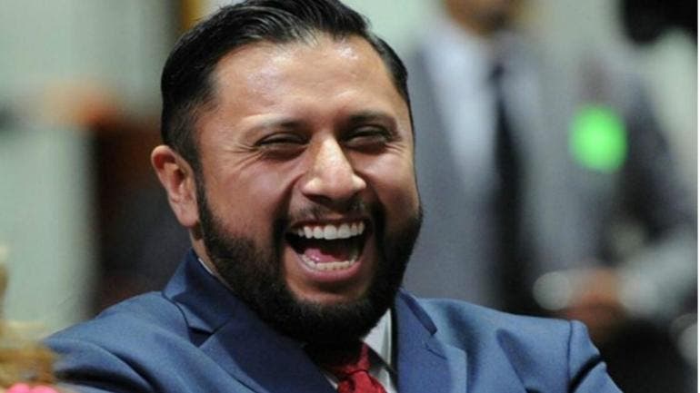 Tarín, el priista que se escondió en la Cámara baja para no ser arrestado, pide que lo hagan diputado
