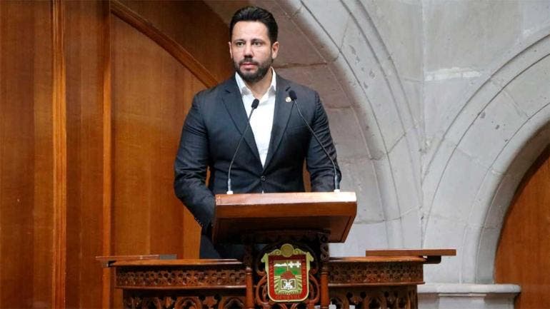Anuar Azar Figueroa