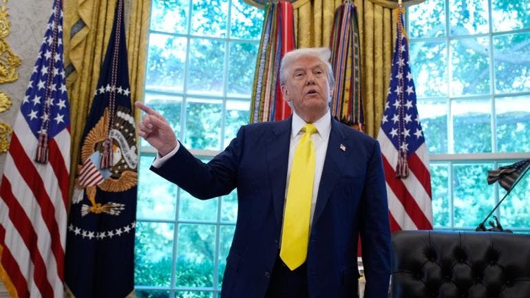 anuncia Trump arancel 100 por ciento peliculas.jpg