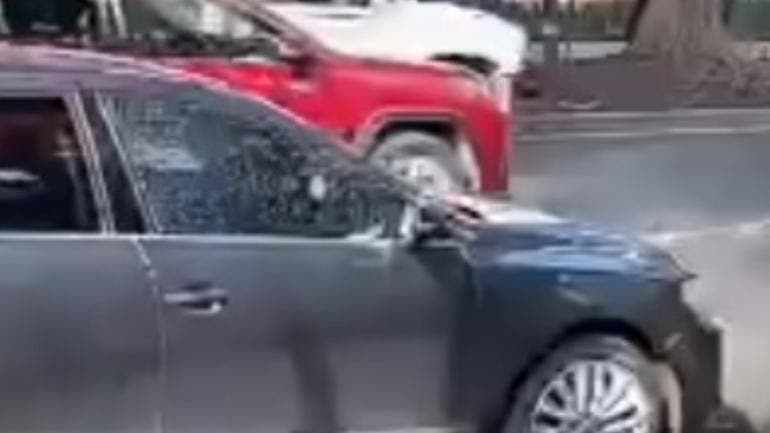 atacan disparos pareja Avenida Camarones.jpg