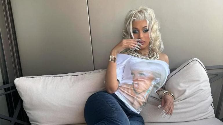 Cardi B, gana juicio