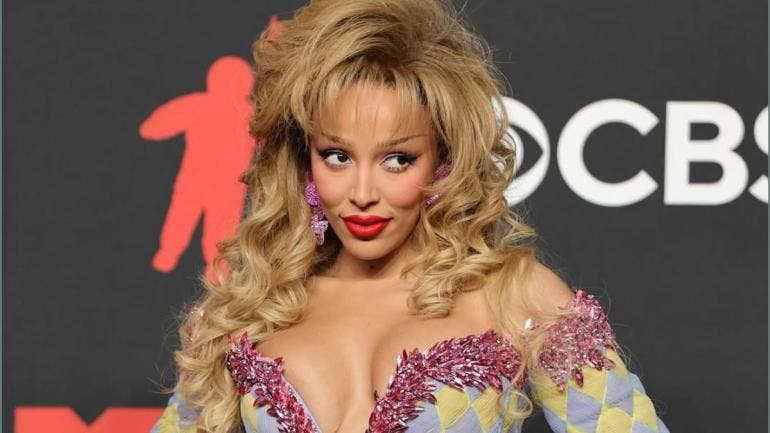 Doja Cat en los MTV VMAS