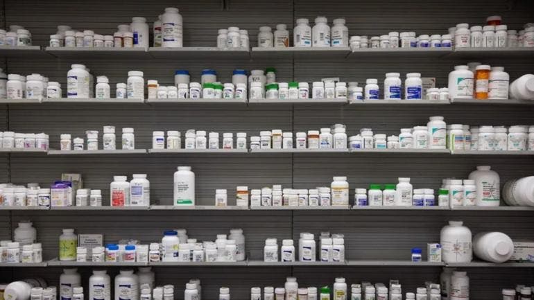 incumplen 33 farmaceuticas reparto Mexico.jpg