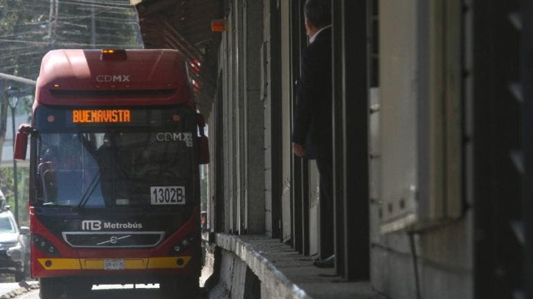 El horario extendido mantendrá la tarifa regular de 6 pesos.
