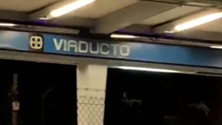 Parque Elevado danara Linea 2 Metro.jpg