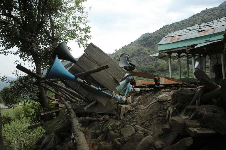 Tragedia aumenta en Afganistán: Suman mil 400 muertos por terremoto (Fotos EFE)