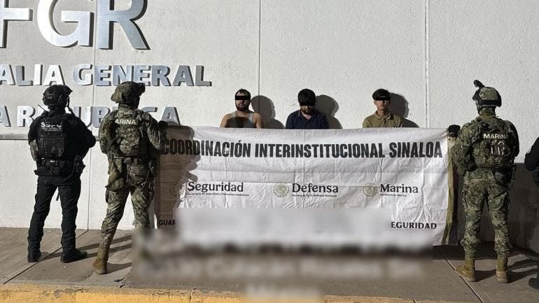 Tres detenidos 