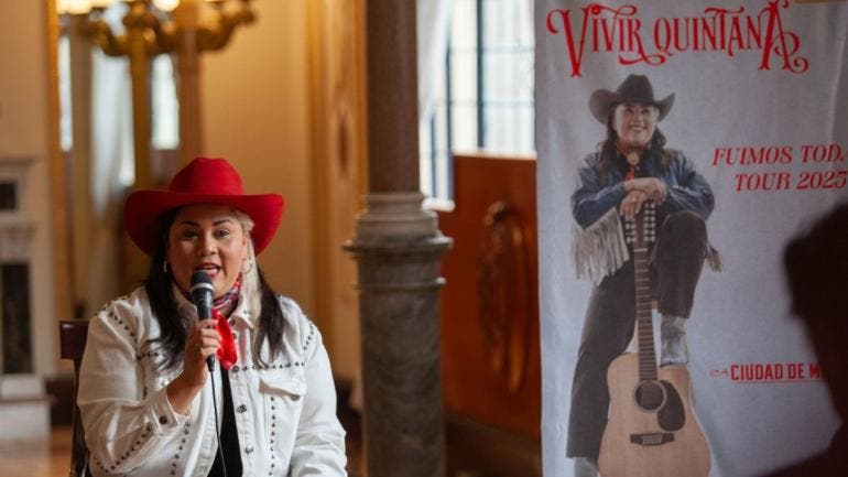 VIVIR QUINTANA EN CONCIERTO
