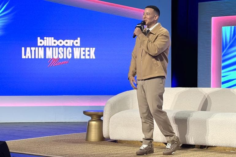 Daddy Yankee se presenta "renacido"