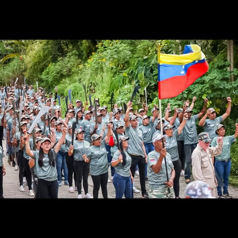 Venezuela juramenta milicia campesina 