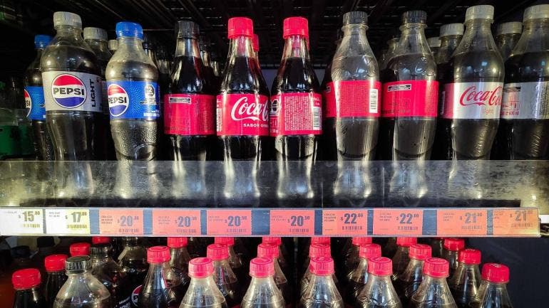 descarta Sheinbaum cierre tienditas alza IEPS refrescos.jpg