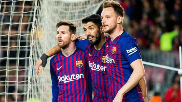 Jugadores del Barcelona celebran un gol frente al Rayo Vallecano en el Camp Nou durante un partido de LaLiga 2018-19