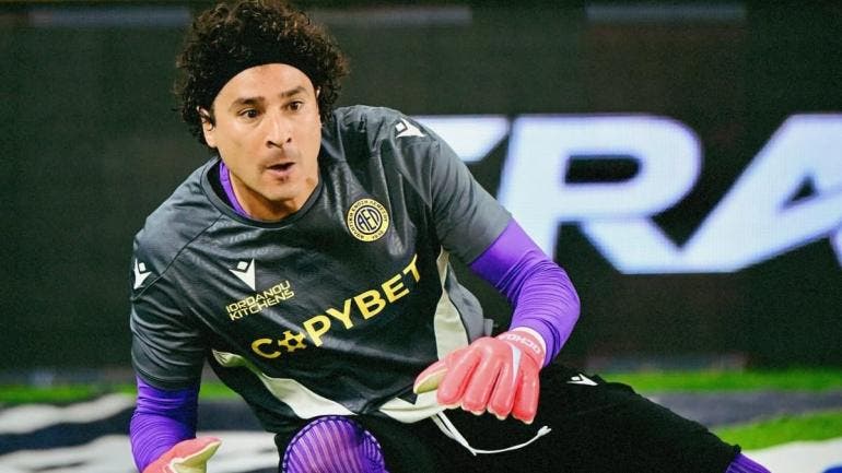 Memo Ochoa