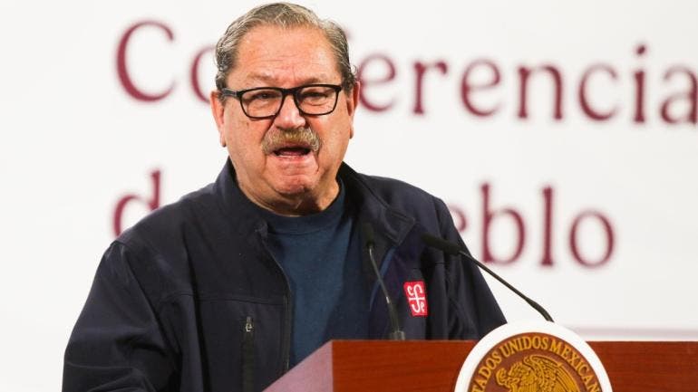 Paco Ignacio Taibo II polemica libros mujeres.jpg