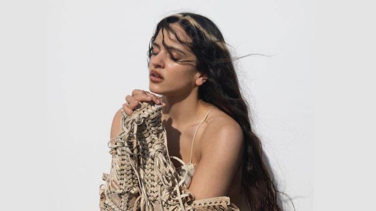 ¿Por qué 'Berghain' de Rosalía está haciendo que los jóvenes escuchen a Bach y Chopin?