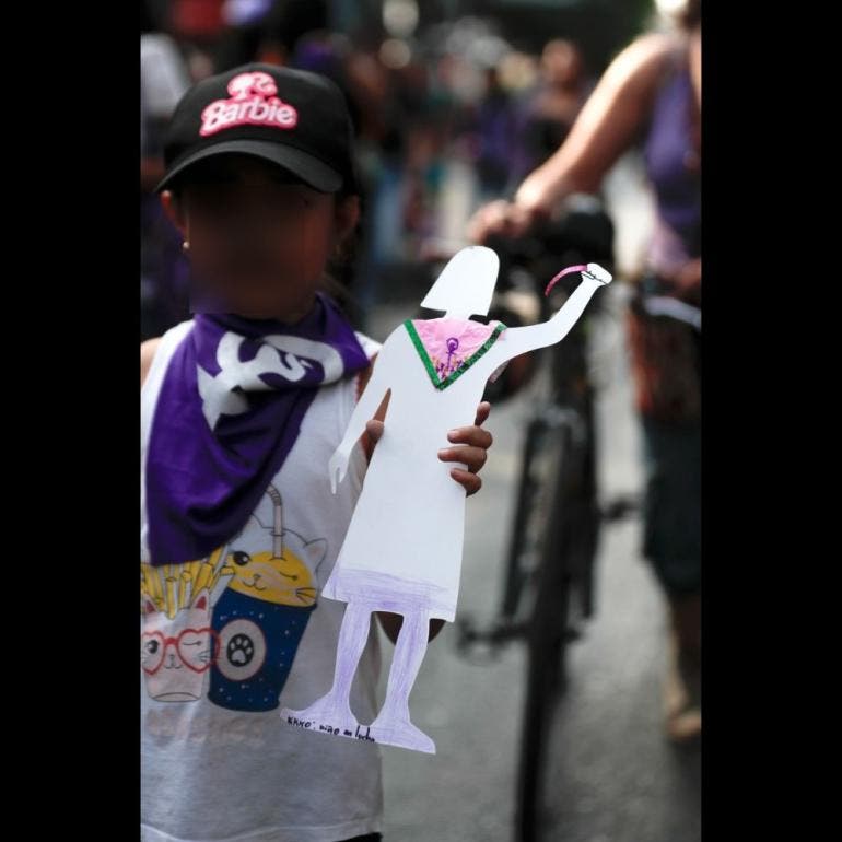 Miles de mujeres marchan en Ciudad de México