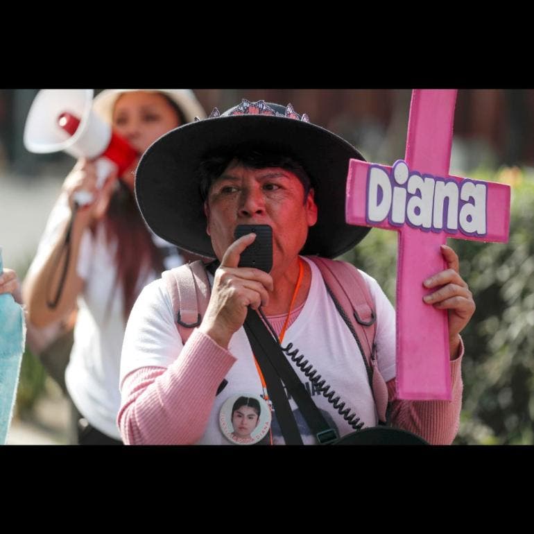 Miles de mujeres marchan en Ciudad de México