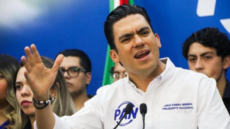 arremete PAN Morena violar privacidad joven Generacion Z.jpg