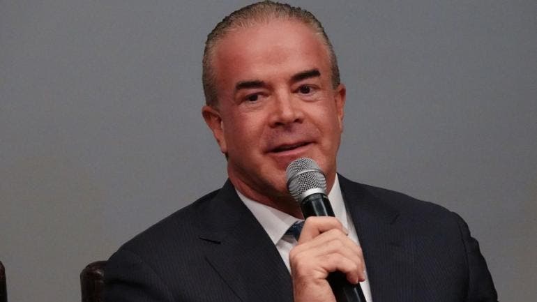 La autoridad confirmó que hace diez días un juez federal liberó órdenes de aprehensión contra los 13 presuntos implicados, aunque no reveló sus nombres. 