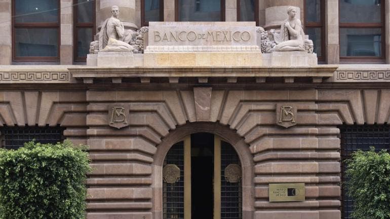 recorta Banxico 7 punto 25 tasa interes.jpg
