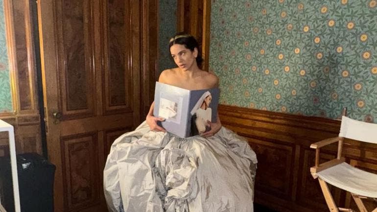Rosalía hace historia: ‘LUX’ es el primer álbum en español con puntuación perfecta en MetacriticA