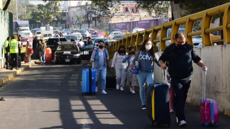 se deslindan taxias bloqueos AICM.jpg