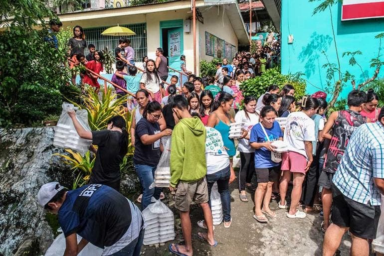 Devastación total en Filipinas por el tifón Kalmaegi (Fotos EFE)