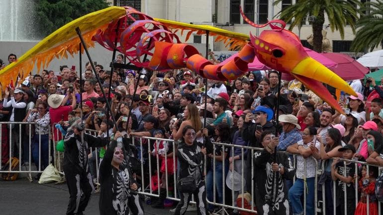 un millon 450 mil personas Desfile Dia Muertos CDMX.jpg