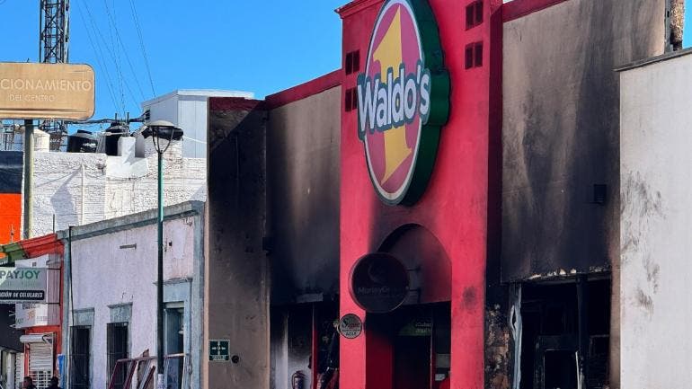 Waldos cubre gastos funerarios victimas.jpg