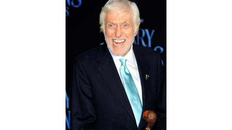 Dick Van Dyke celebra su 100 cumpleaños con la proyección de un documental