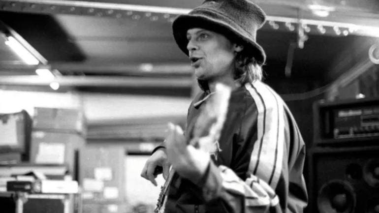 Gary "Mani" Mounfield