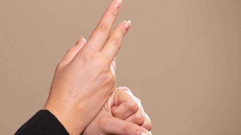 En una fase posterior, se prevé ampliar el servicio a un esquema 24/7, además de establecer vínculos con otras dependencias para extender este tipo de asistencia en Lengua de Señas Mexicana a más servicios públicos.