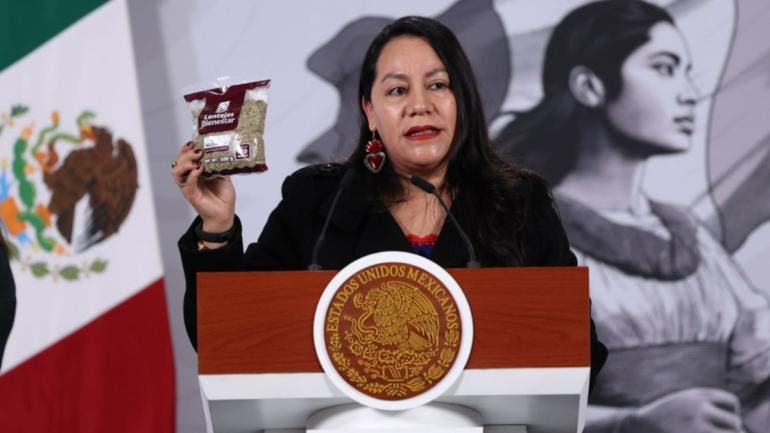 María Luisa Albores González