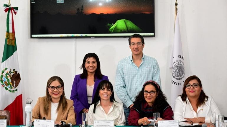 Sobre el ejercicio del gasto de 2025, explicó que el 100 por ciento del presupuesto está comprometido: 87.3 por ciento a salarios, 4.2 por ciento a evaluaciones y 8.5 por ciento a contratos consolidados.