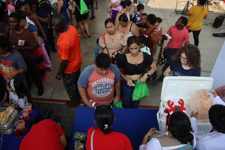  Migrantes en México: El drama de vivir la Navidad en albergues y situación de calle (EFE)