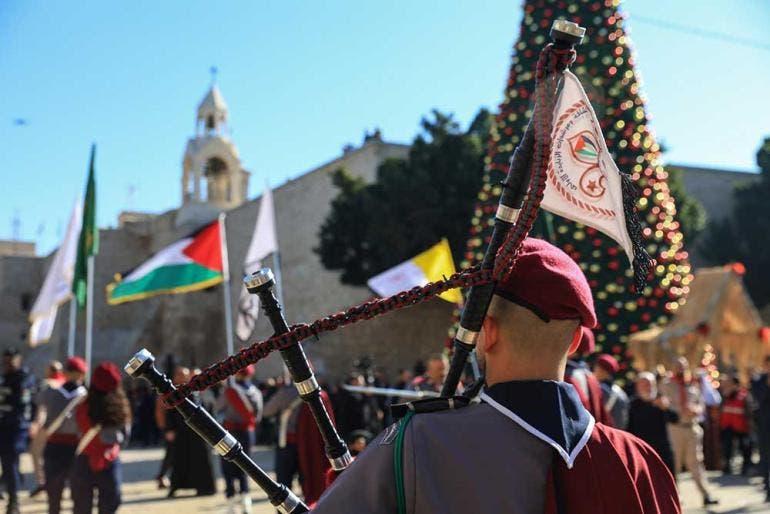 Tras dos años de ausencia, el espíritu navideño retorna a la Basílica de la Natividad (Fotos EFE)