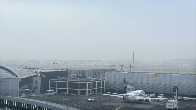 niebla detiene aterrizajes AICM.jpg