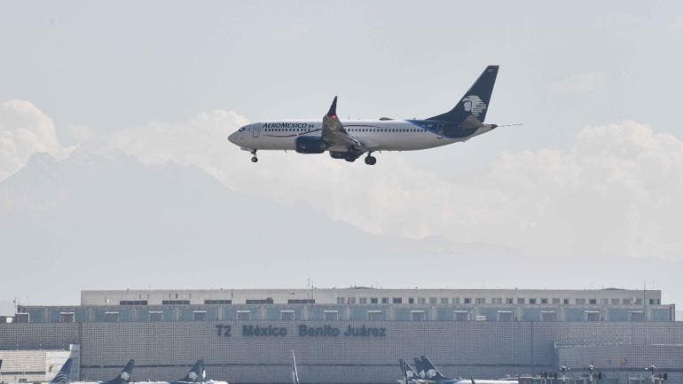 reanuda AICM operaciones banco niebla.jpg