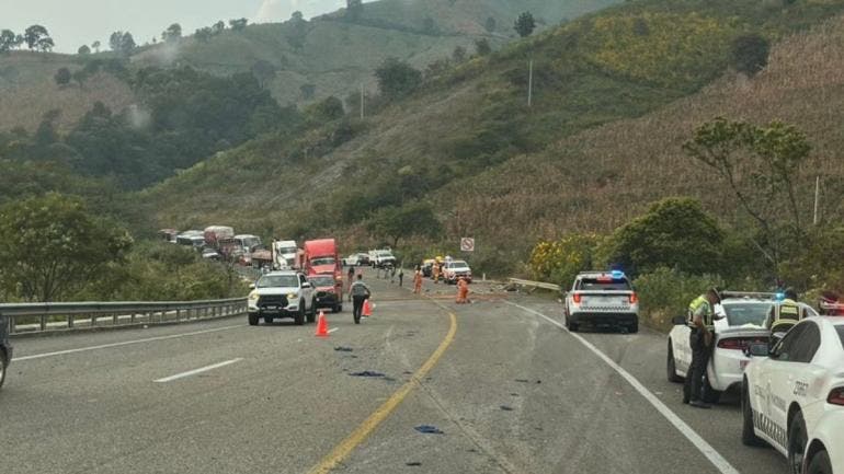 vuelca autobus Chiapas mueren dos personas.jpg